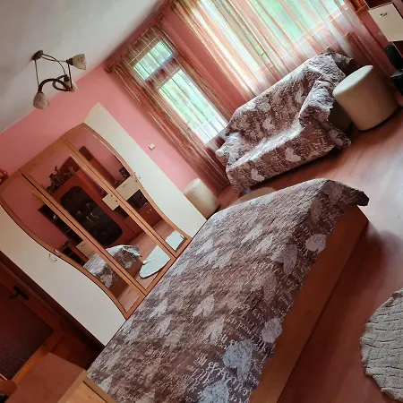 Apartman Apartament *